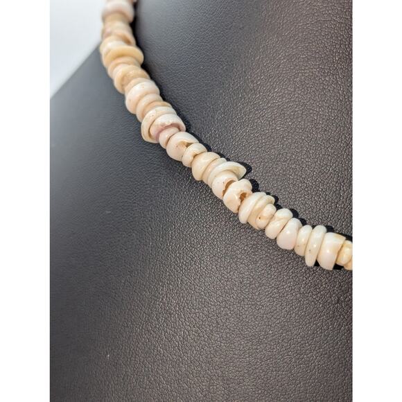 Vintage Genuine Puka Shell 16.5" Barrel Clasp Necklace - Picture 3 of 5